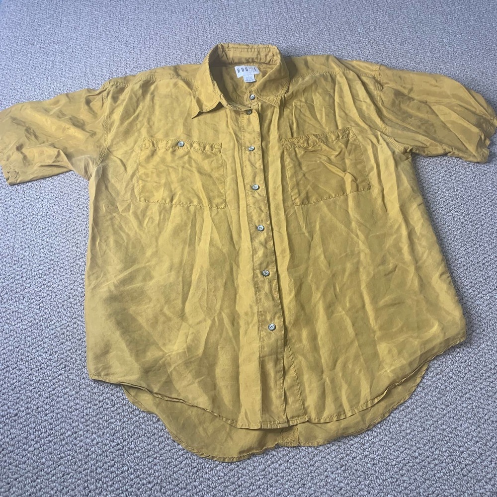 Rouge Helium Womens Shirt Size Large‎ Yellow Silk Button Up Long Sleeves Pocket
